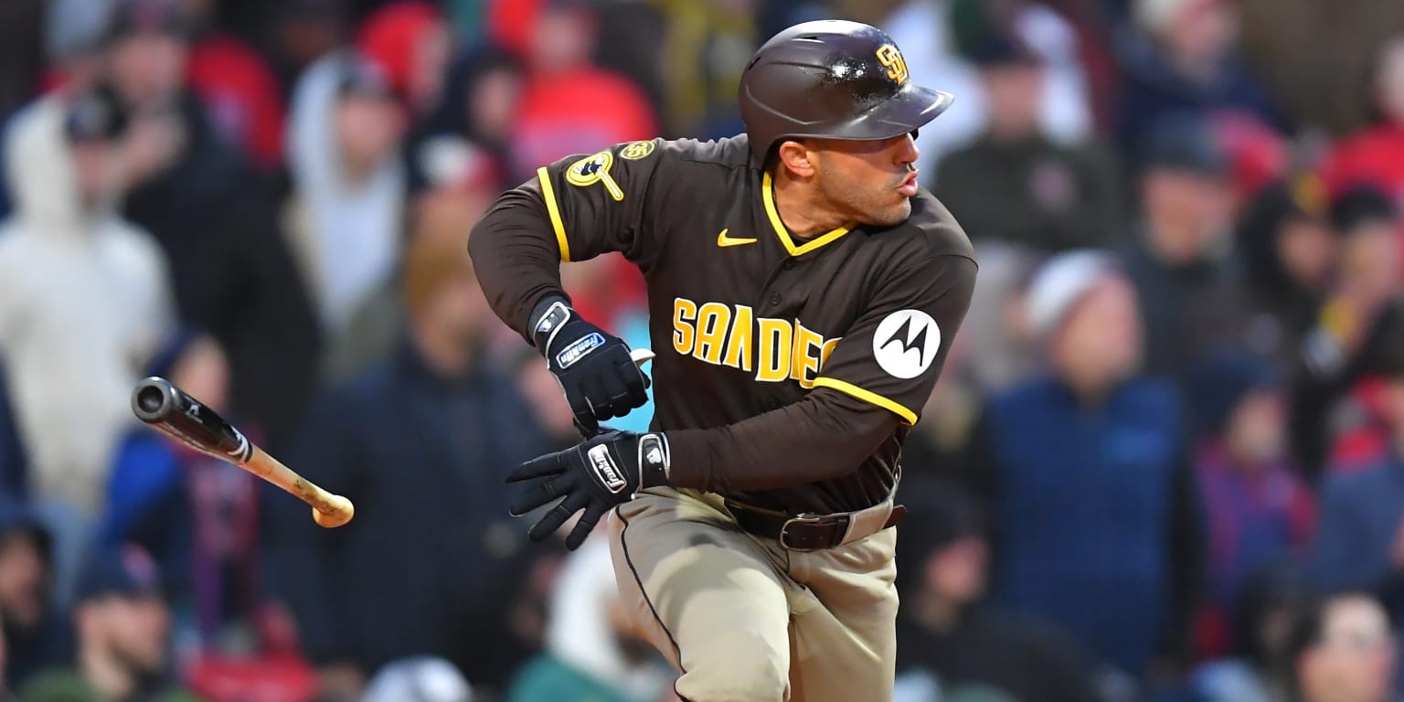 Padres test reshuffled lineup -- and Laureano's game-winner helps it pay off