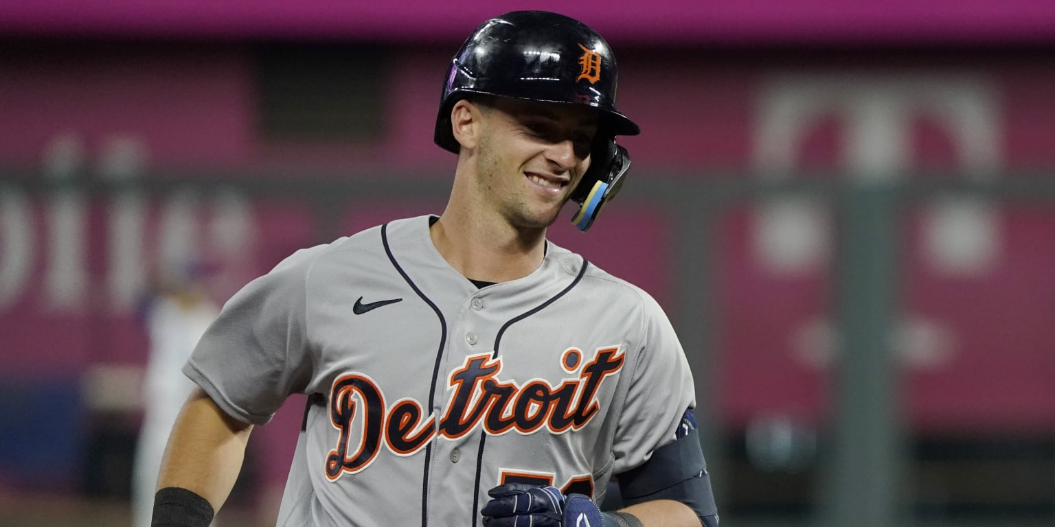 Tigers' Zack Short hits pinch-hit, three-run homer to top Royals, 6-4