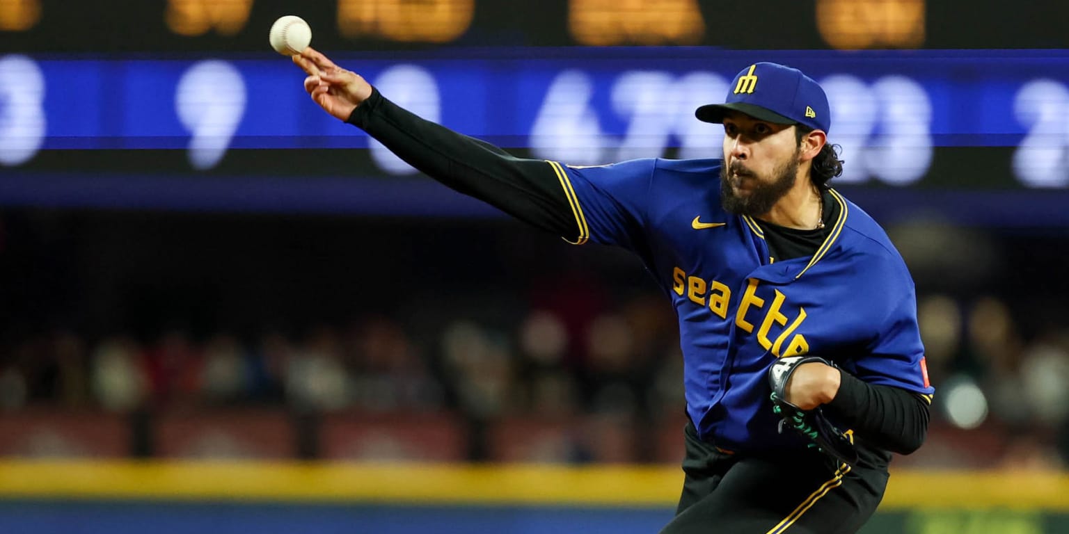 Mariners double down on trust in Muñoz