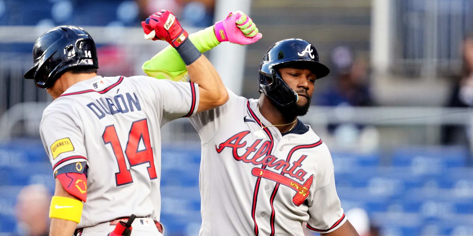 Braves throw pitching plan out the window, slug 4 HRs again; Ritchie to debut Thurs.
