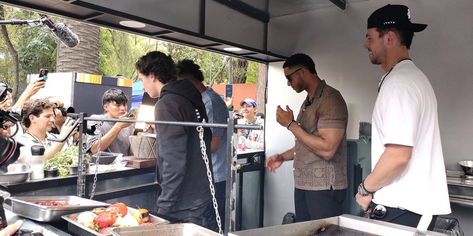 Taco Tour connects MLB players, fans in Mexico City