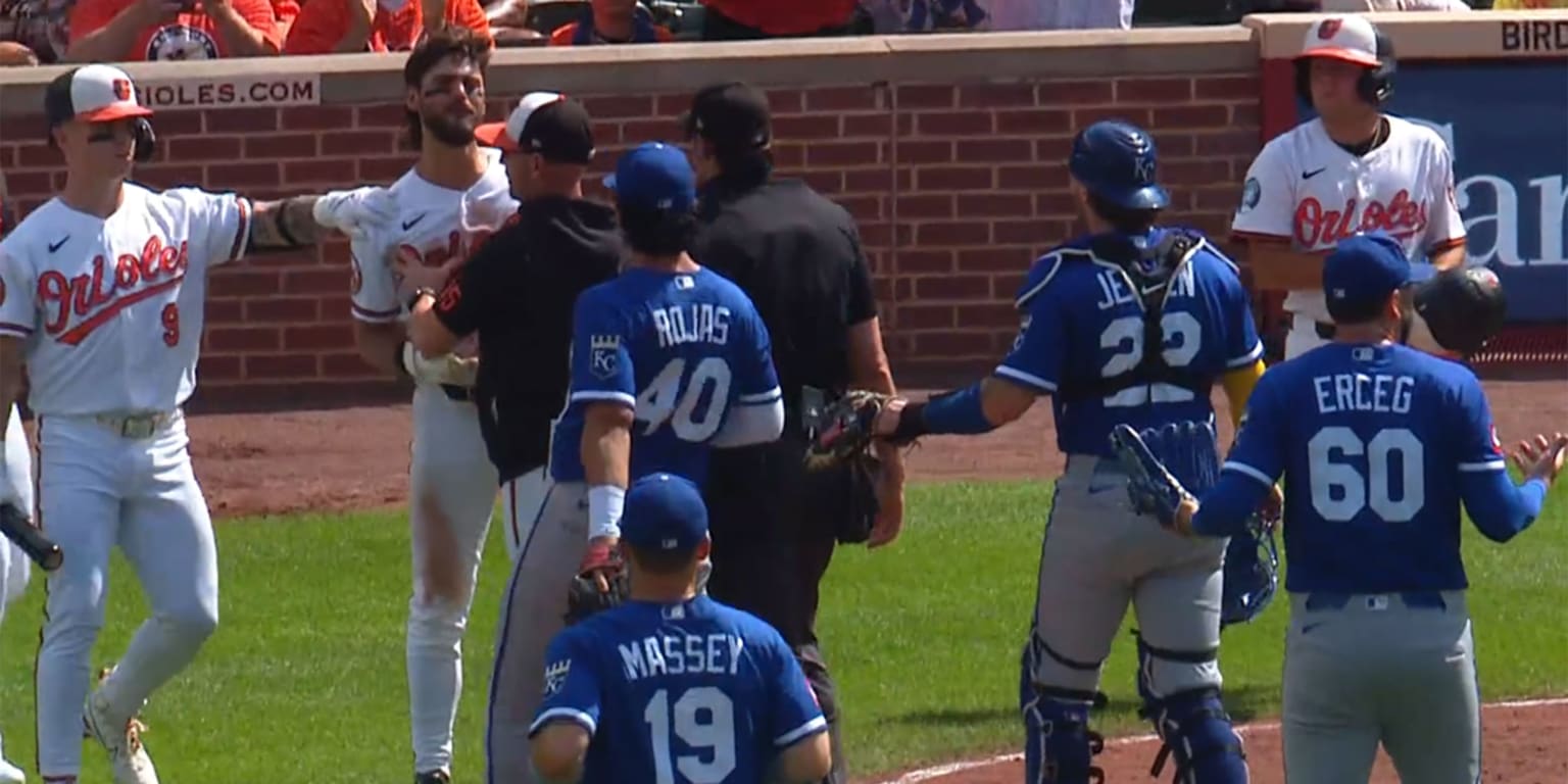 Benches clear in Baltimore when tempers flare after HBP