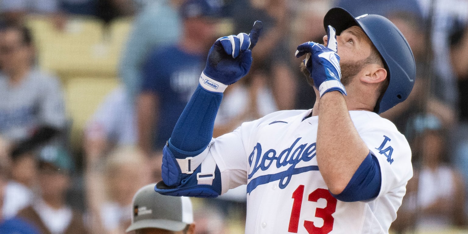 Dodgers (5 HR) bring out the cannons to sweep the Angels