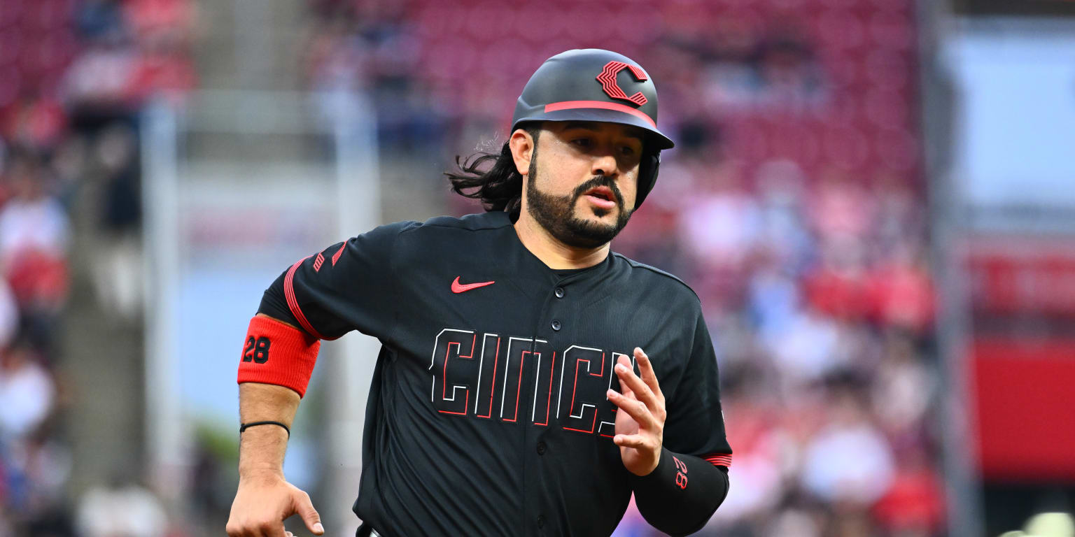 Suárez heads to 10-day IL with left oblique strain