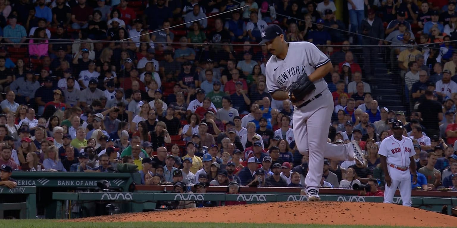 Nestor Cortes Funky Legs, Dropping Down, Quick Pitching vs Mariners 