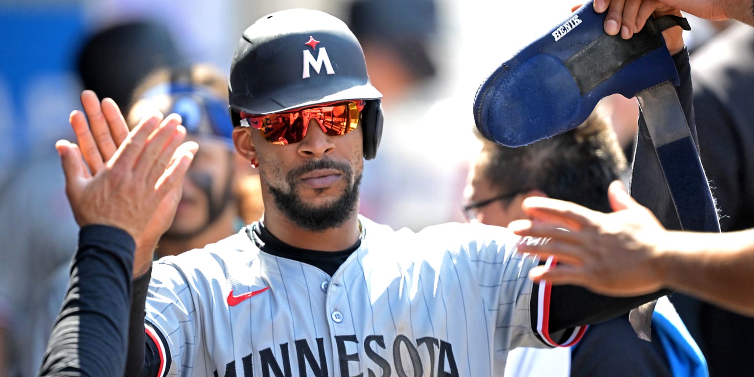 Byron Buxton discusses management of knee pain