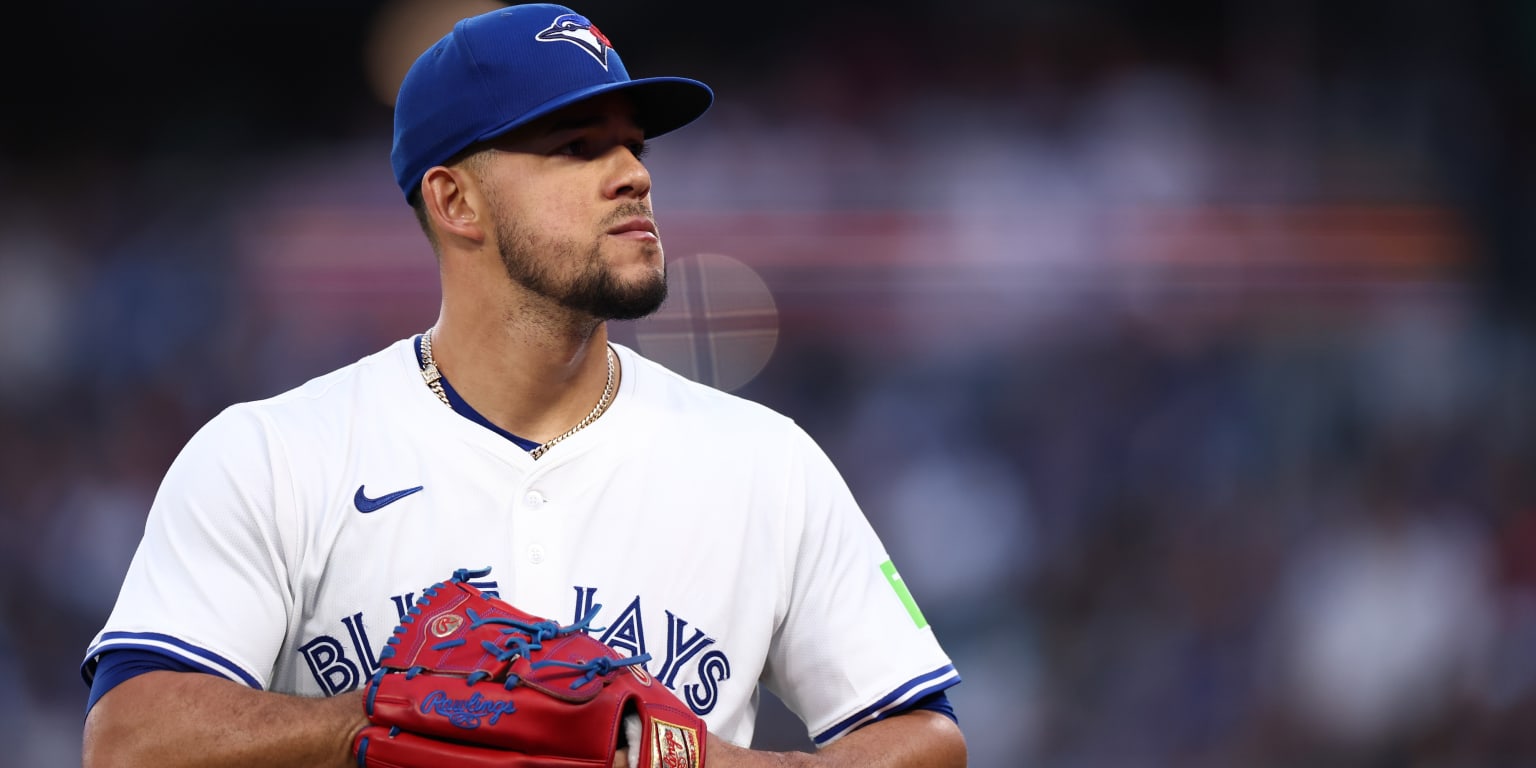 Berríos has Tommy John surgery, will miss all of '26 and more