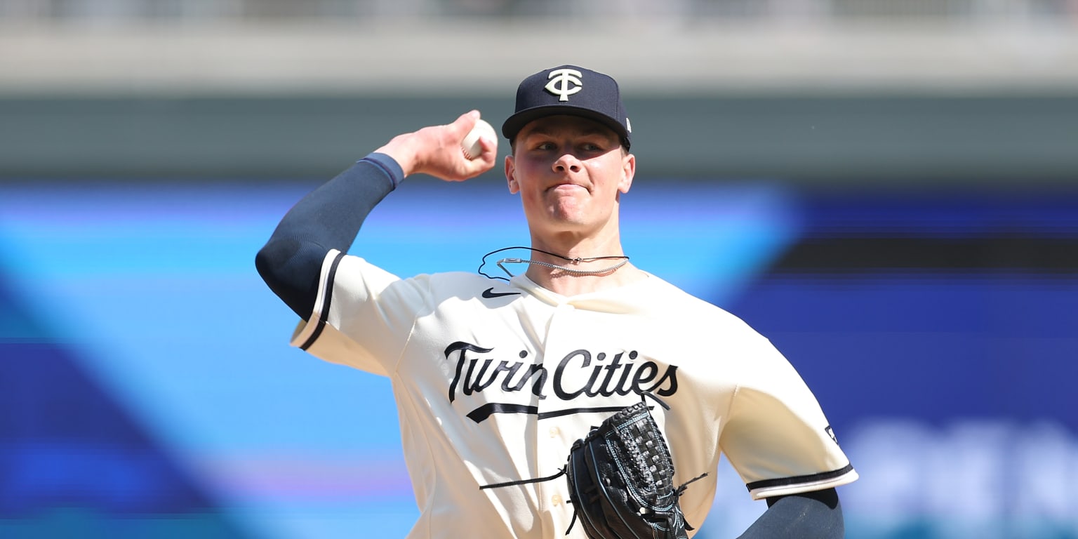 Twins designate Woods Richardson, recall Klein from Triple-A