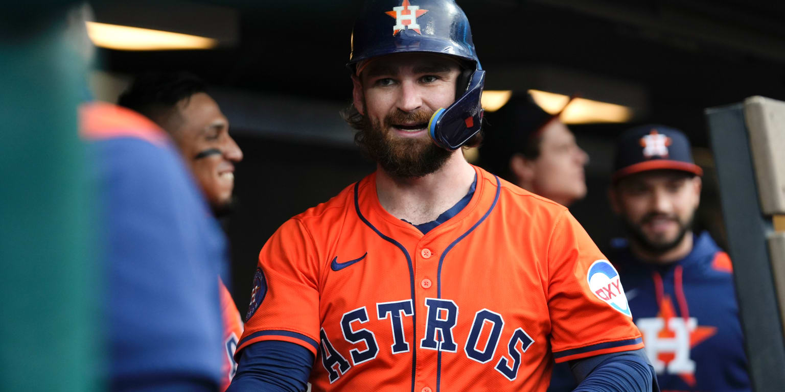 Red Sox add Gold Glove winner Rodgers on Minor League deal (source)