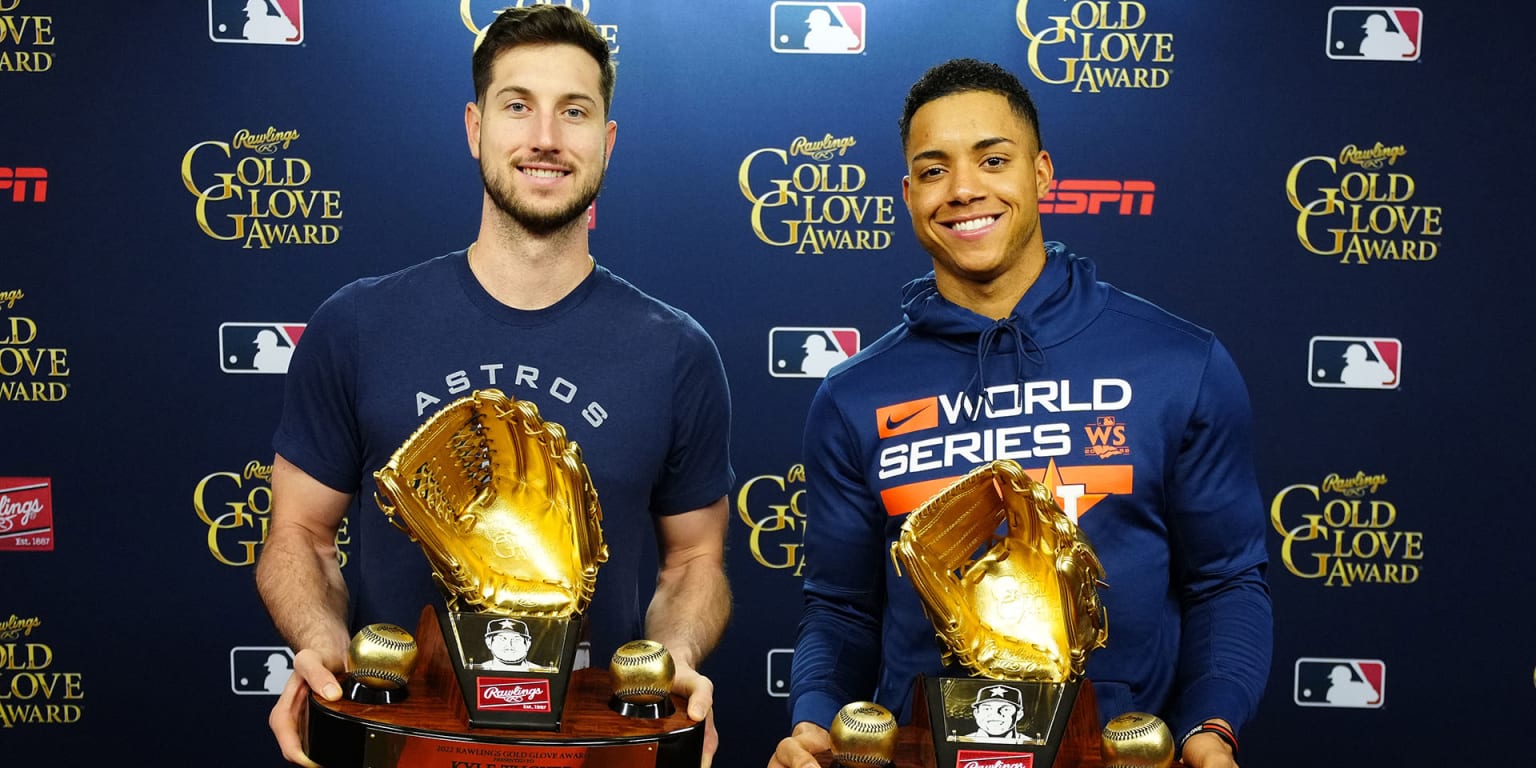 Pena first rookie SS to earn Gold Glove
