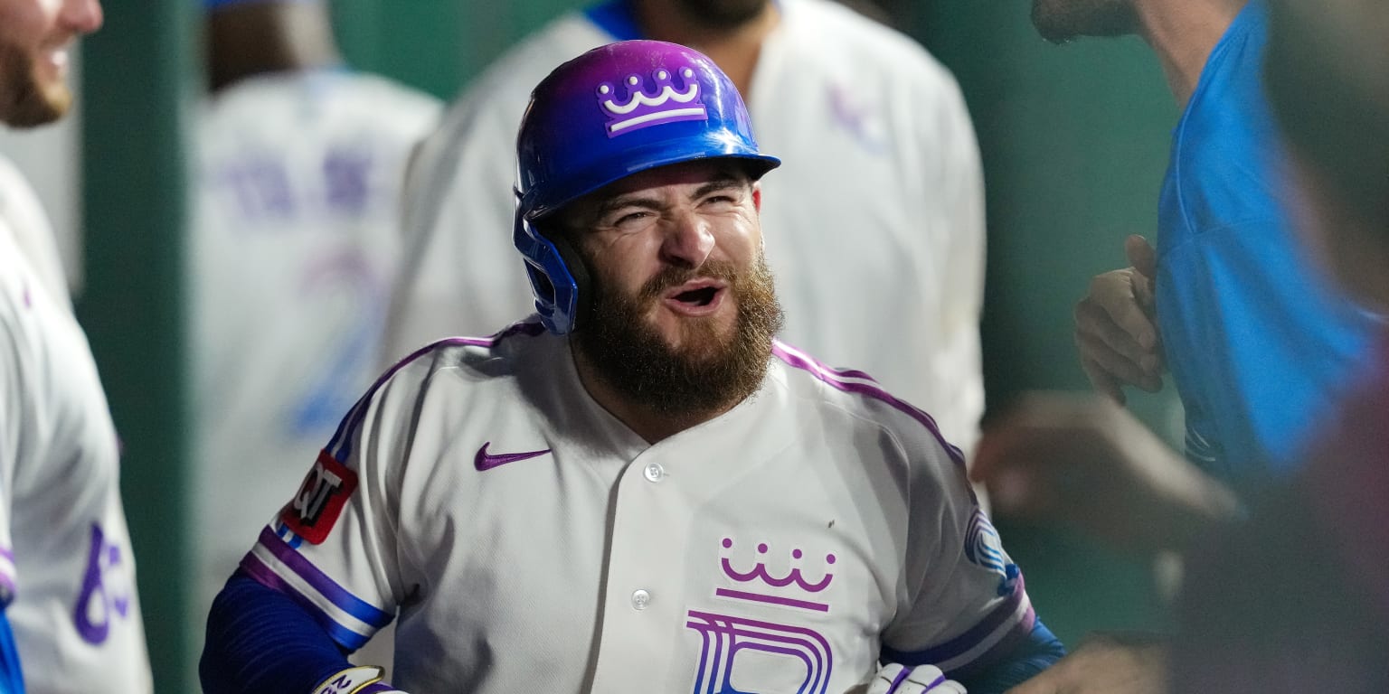 To infinity and GONE! Isbel blasts off with Buzz Lightyear Players' Weekend bat 