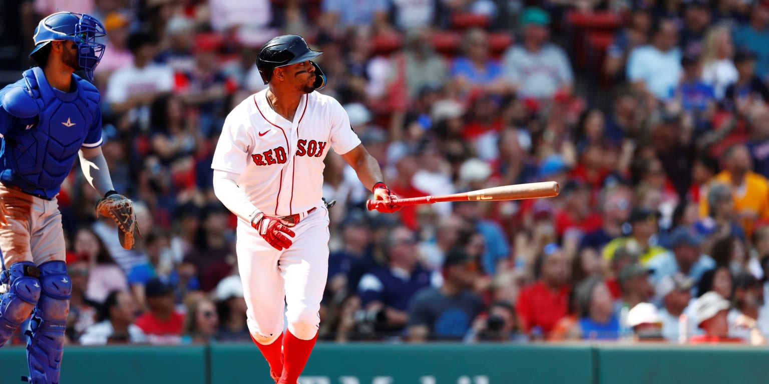 Xander Bogaerts reaches 1400 career hits in Red Sox win