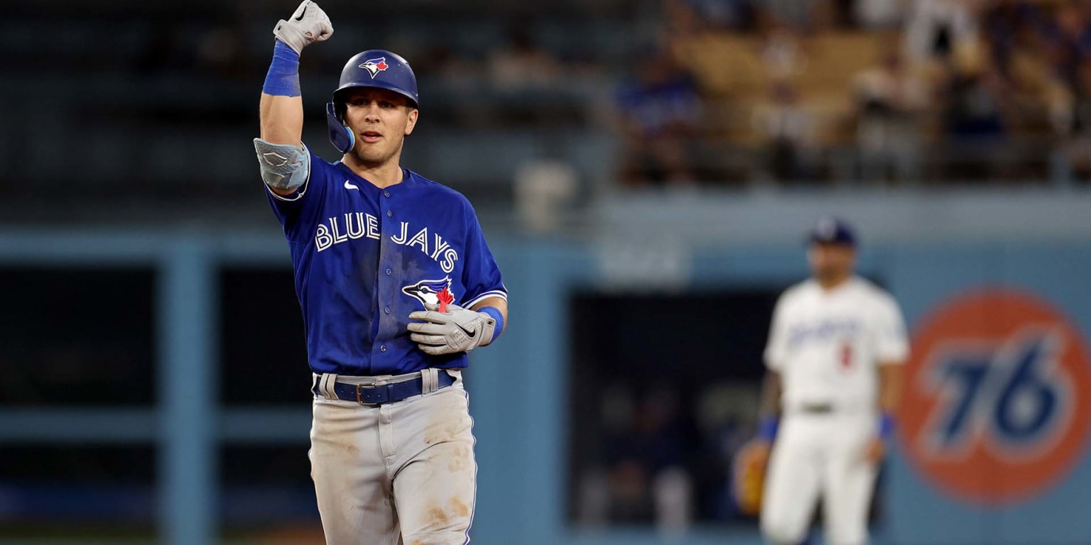 Warshaw’s clutch drive in the 11th inning led Toronto to a win in LA