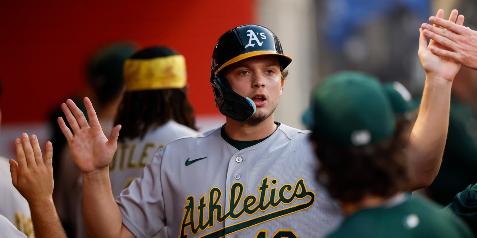Votto breaks down why this young slugger could be 'the best hitter in the game'