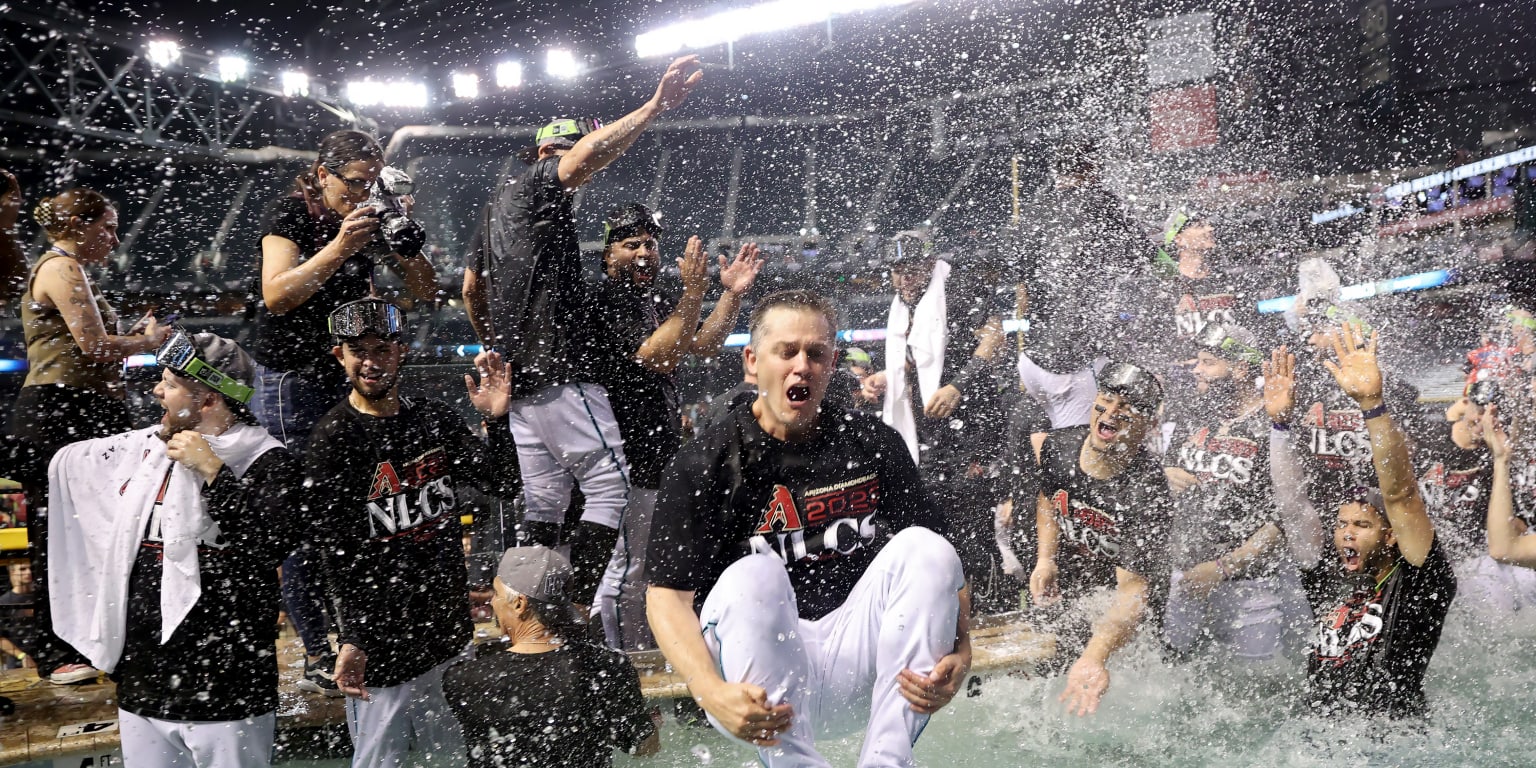 Sure looks like Diamondbacks fans gave up on the NLCS