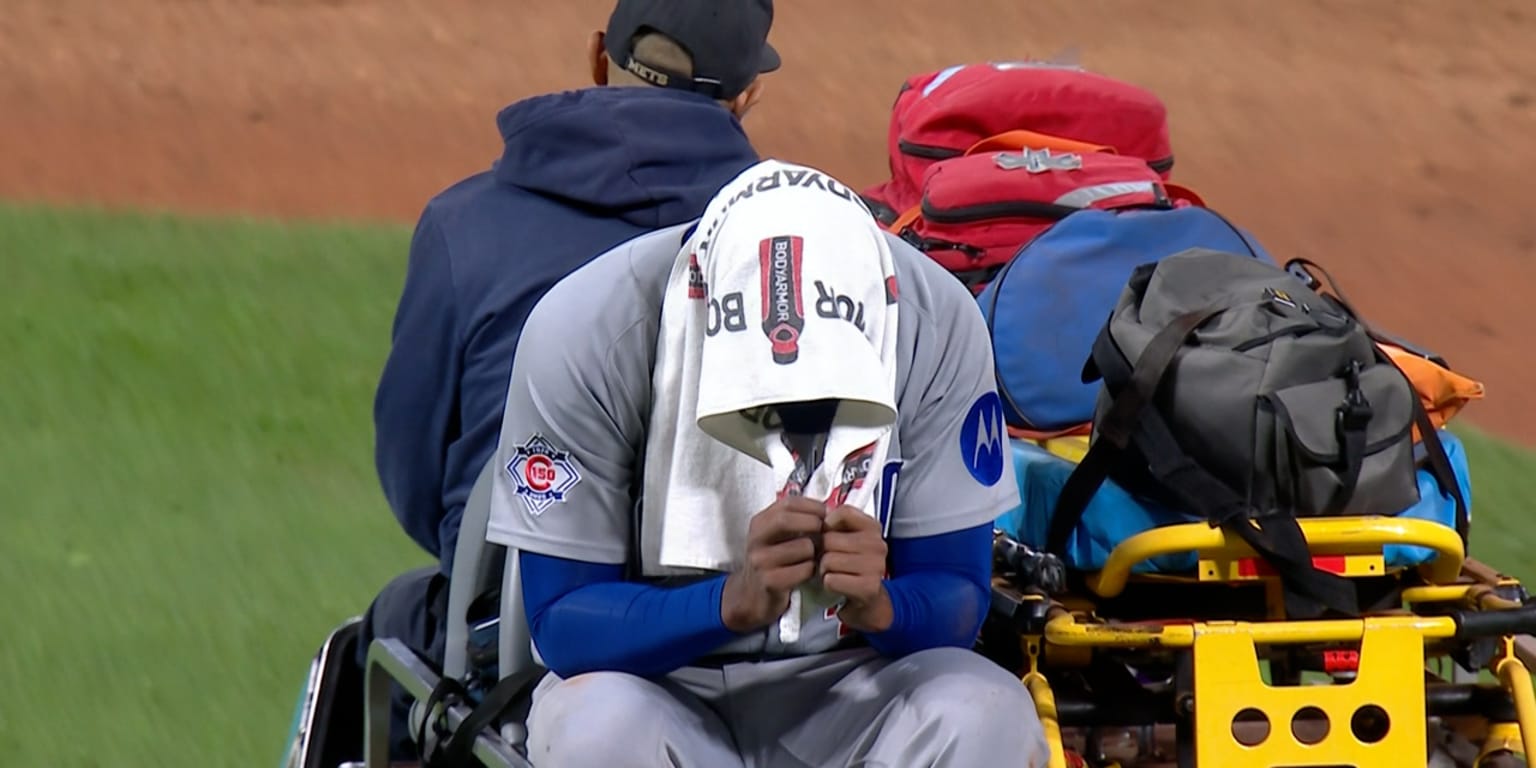 Cabrera carted off field after suffering left hamstring/adductor strain