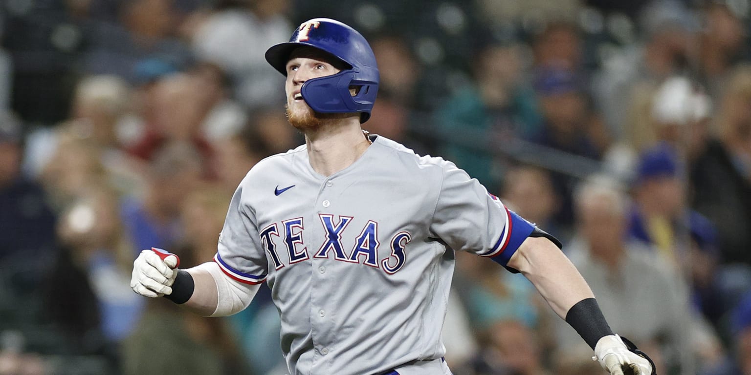 Sam Huff Displays Effortless Power in Texas Rangers Batting Practice