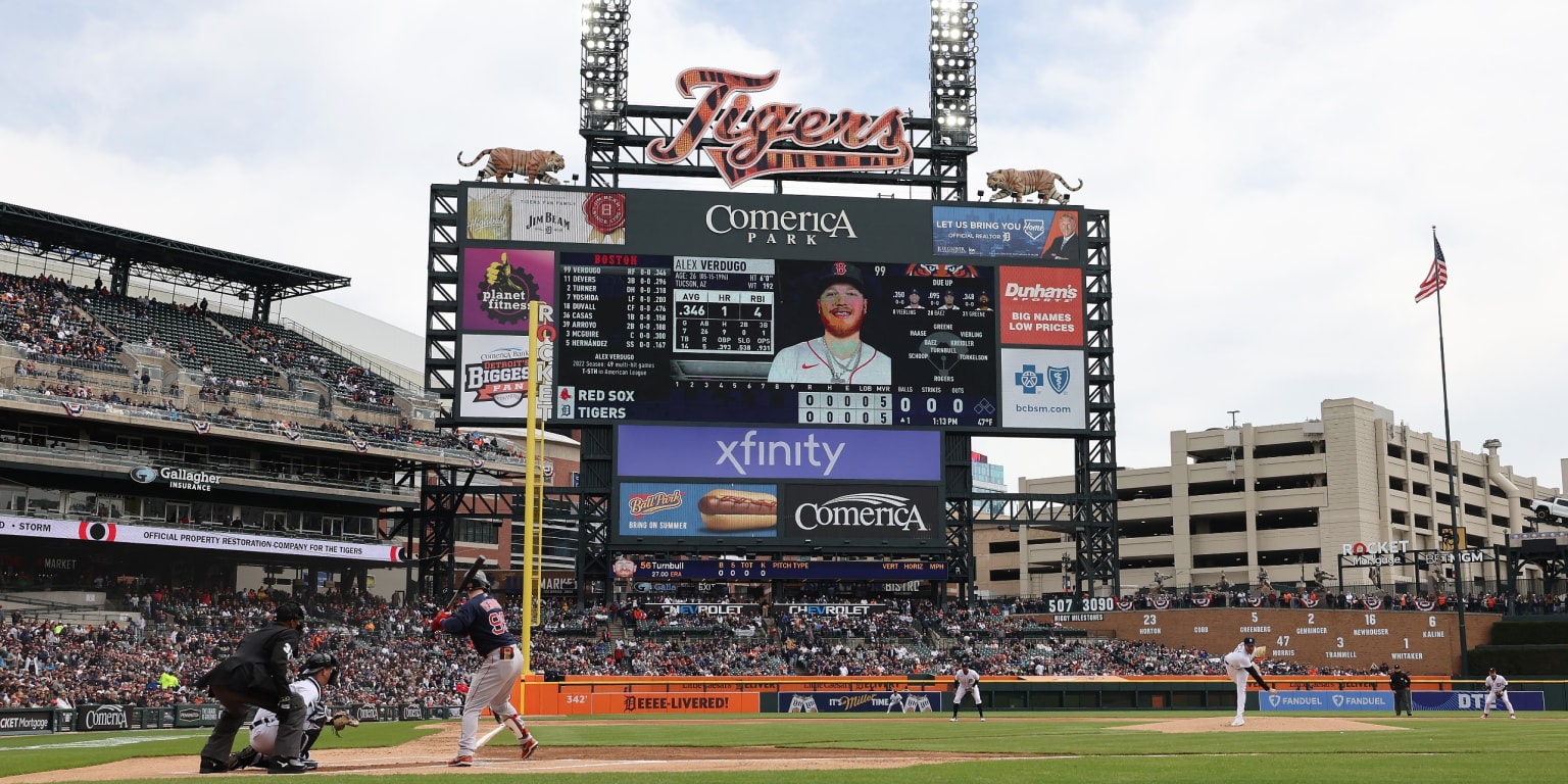 The history of Comerica Park's wide dimensions