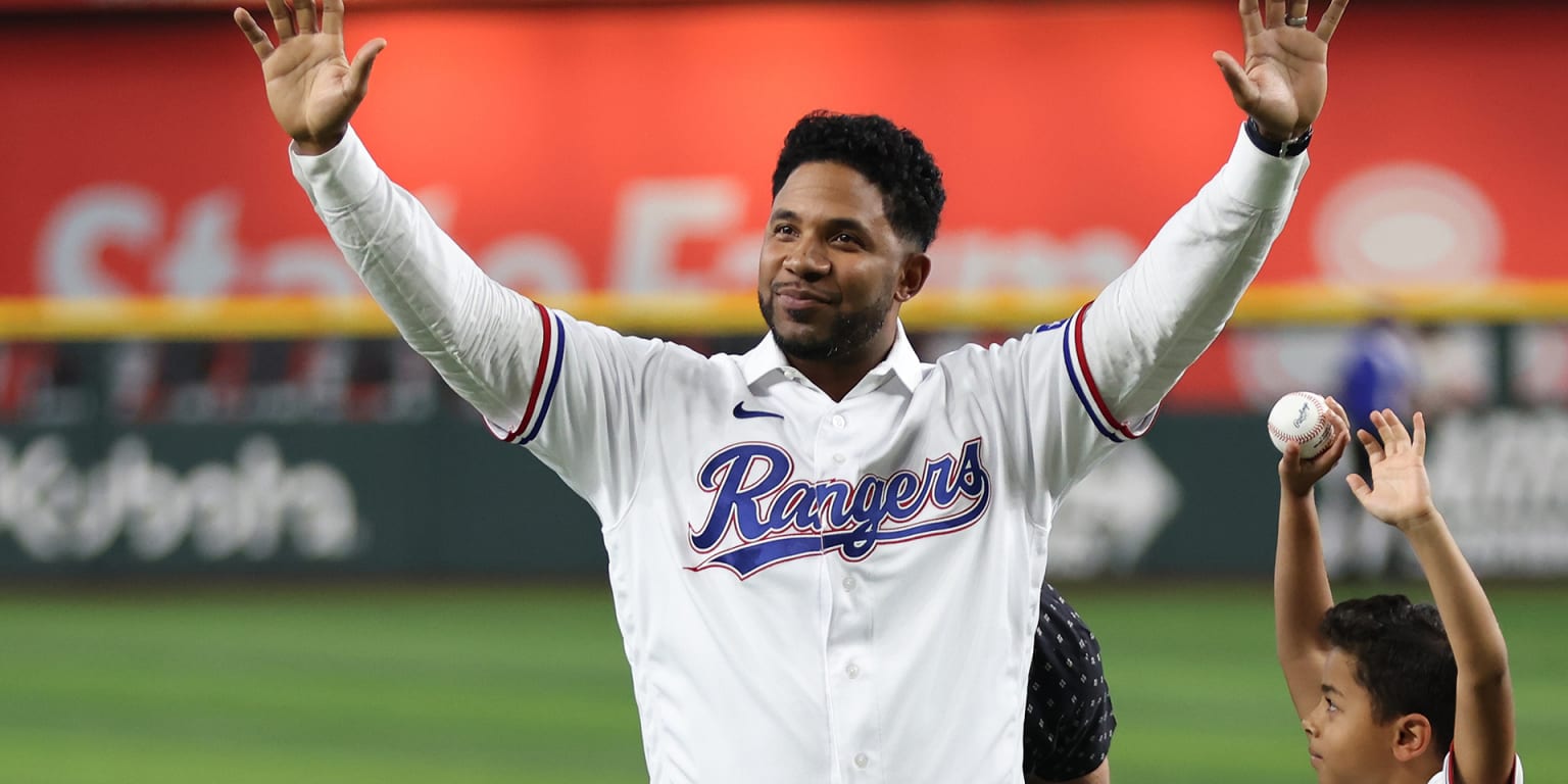 Andrus es incluido en el Salón de los Rangers  con ayuda de Beltré