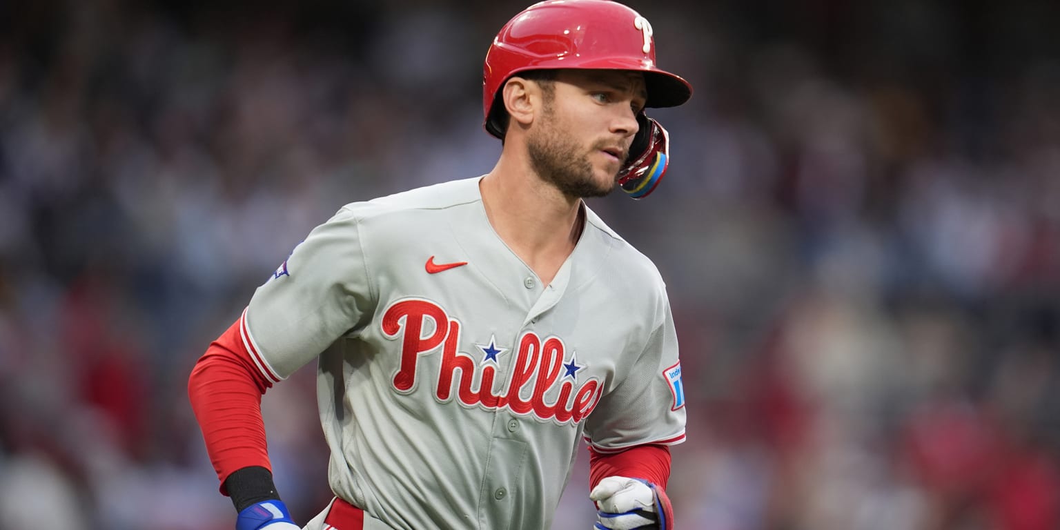 Moved out of leadoff spot, Turner sparks Phils with HR 