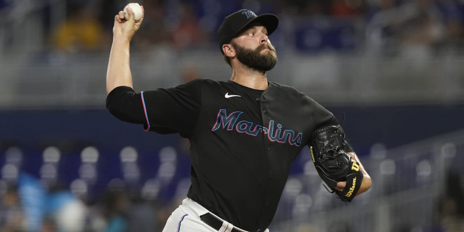 Marlins use 8 pitchers in 10-inning loss to Dodgers