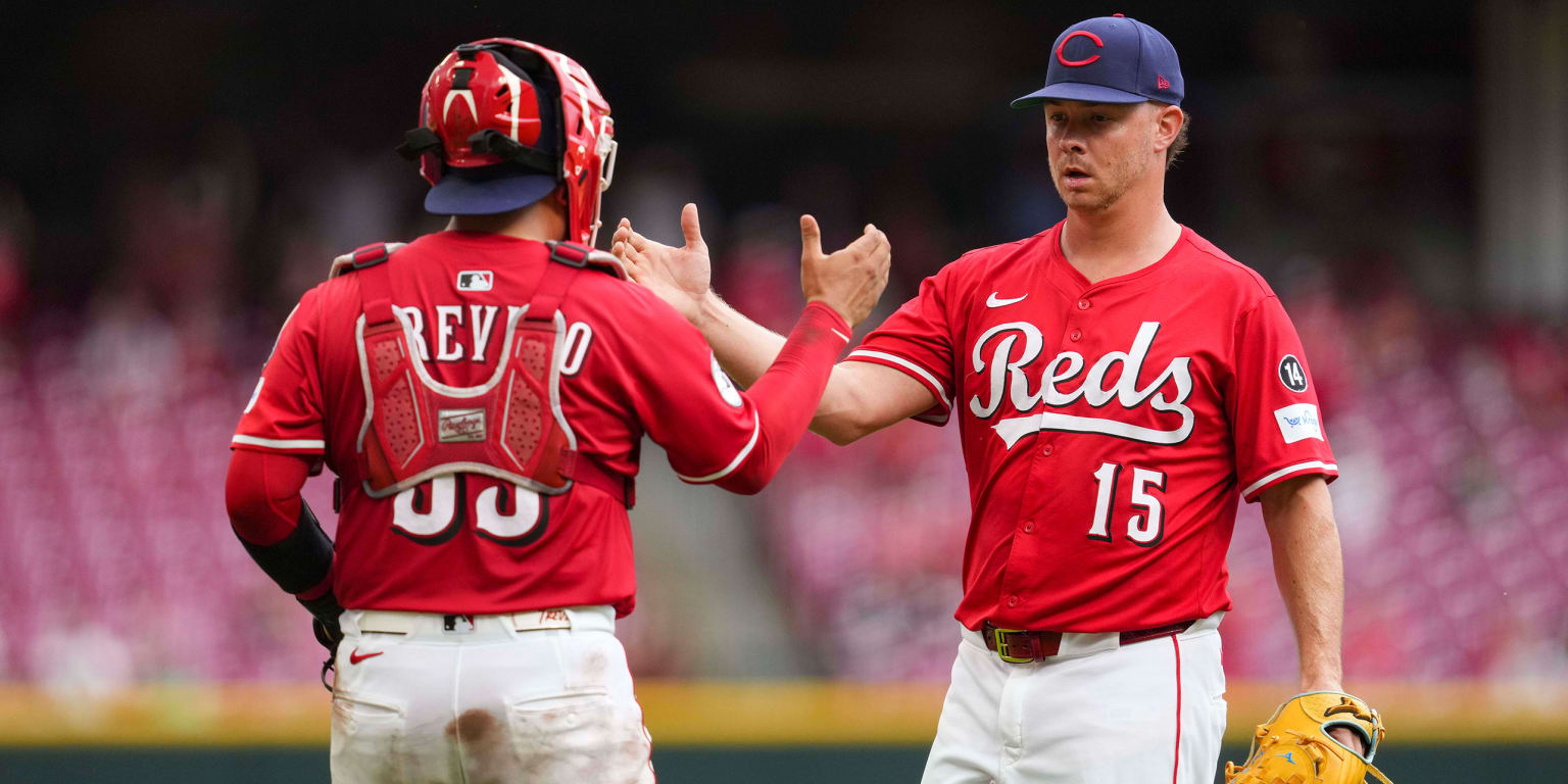 Reds sweep Rays as Trade Deadline nears