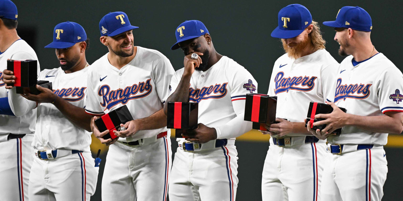 Rangers receive 2023 World Series championship rings