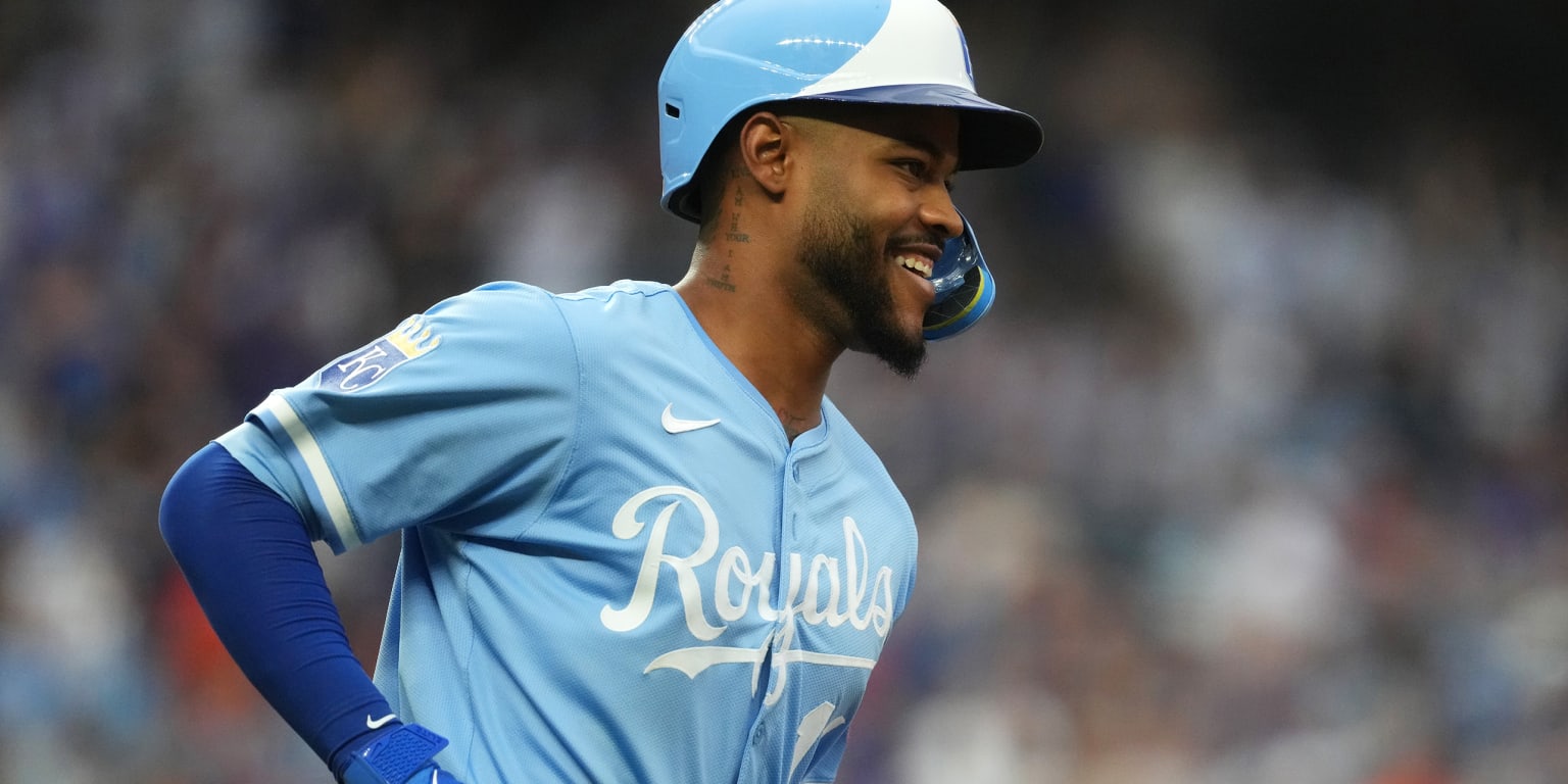 Maikel, Royals agree to 5-year extension (source)