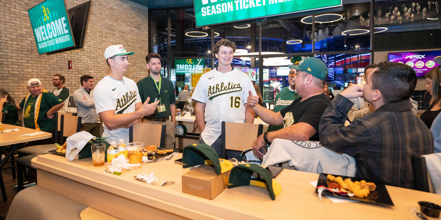 A's spend weekend embracing Sacramento supporters