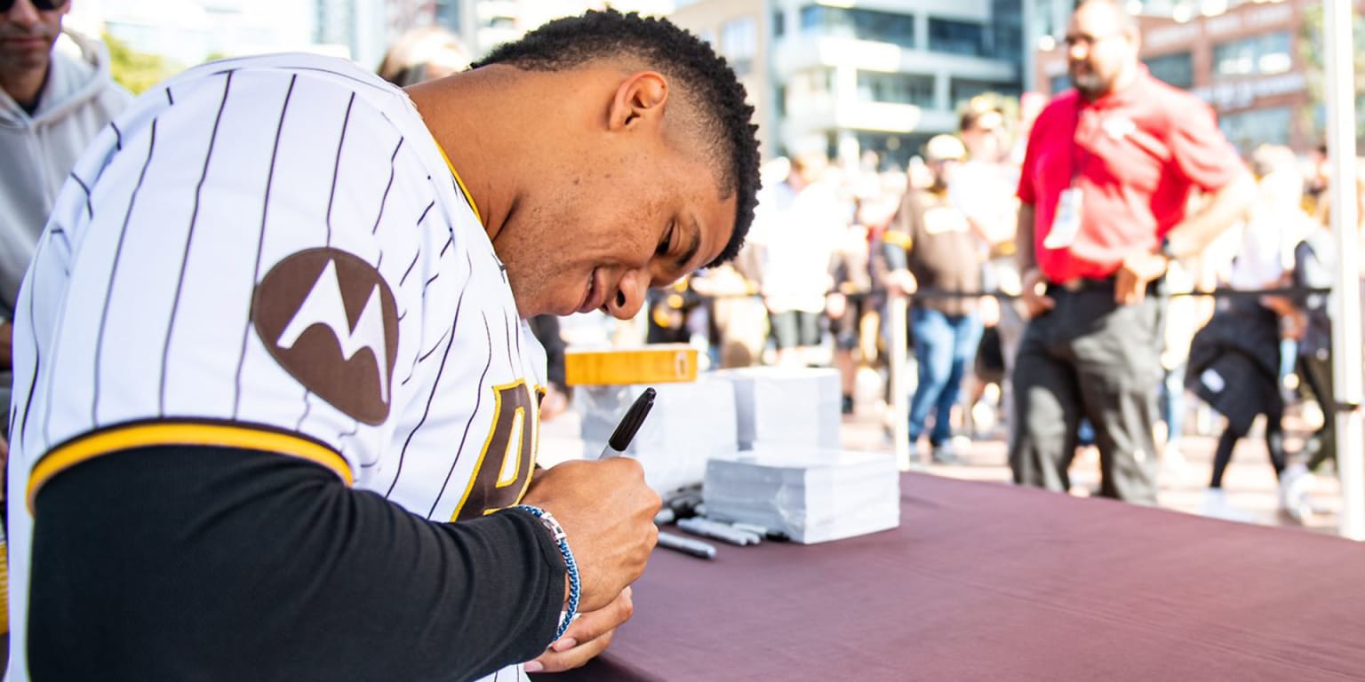 2023 Padres FanFest  No better place, no better fans 🤎💛 Thank