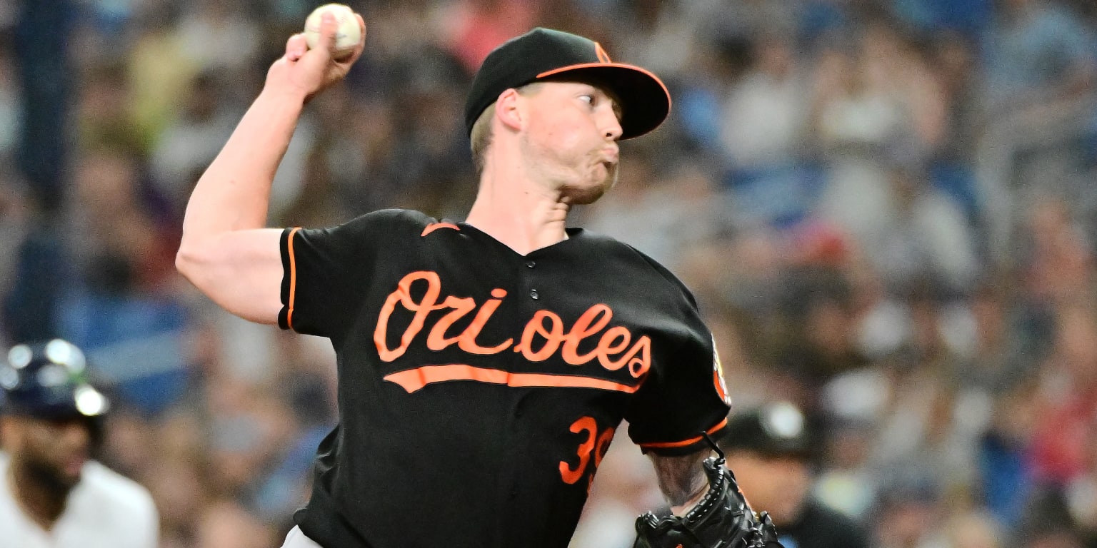 Orioles use 4-run sixth inning to break open a tight game, beat