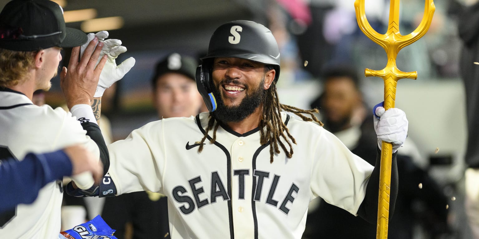 WATCH: Seattle Mariners Debut New Home Run Trident - Fastball