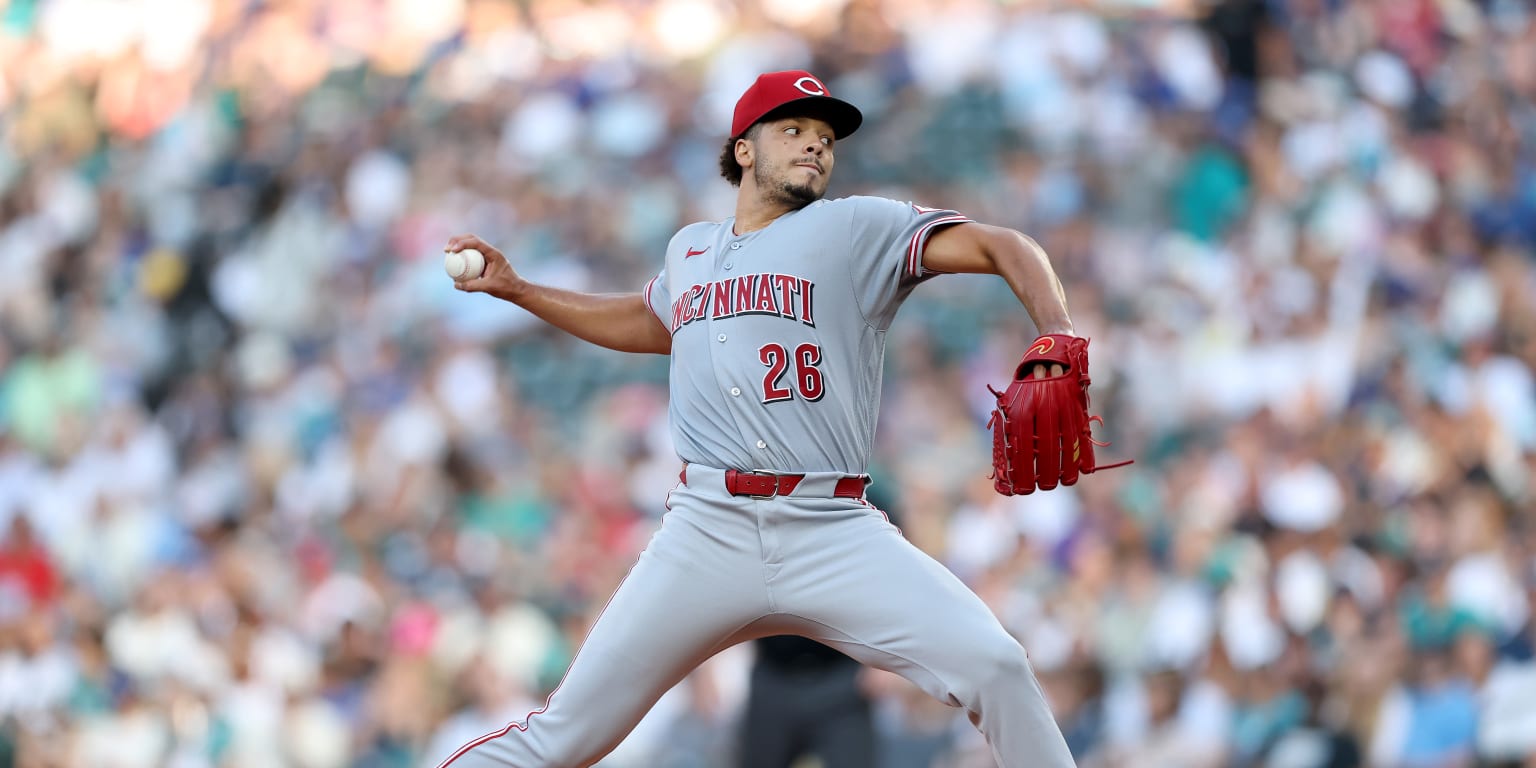 Fresh off contract extension, All-Star Burns tosses 5 scoreless IP in Seattle