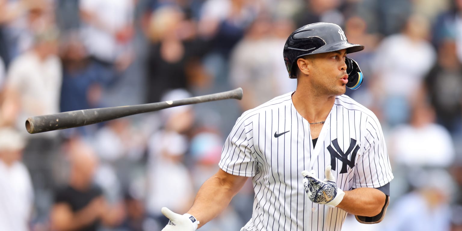 Giancarlo Stanton (hamstring) to IL;  Oswald summoned Peraza