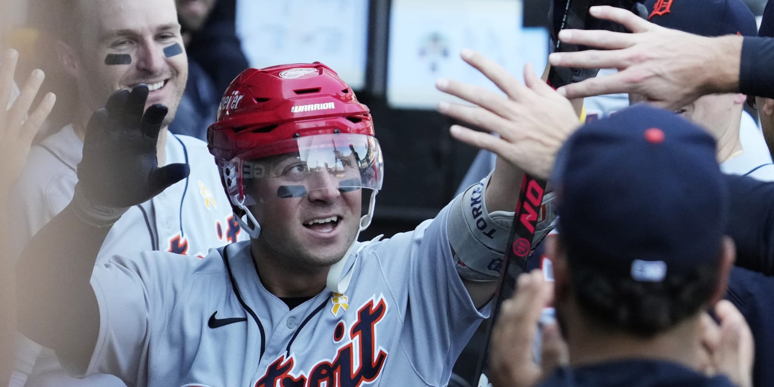 White Sox use team effort to top Tigers in AL Central clash