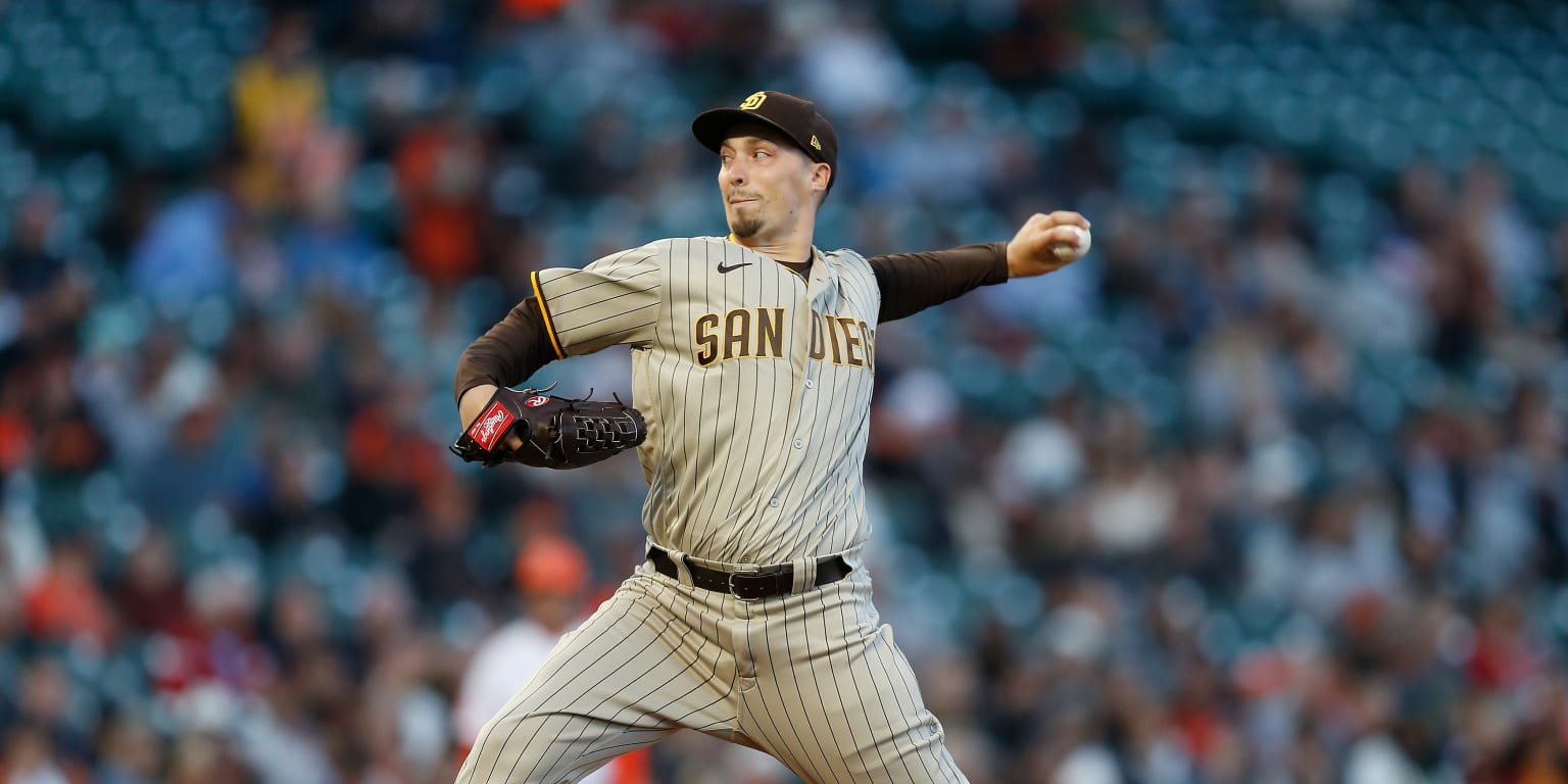 Snell's strong outing, Grisham's HR lead Padres past Giants