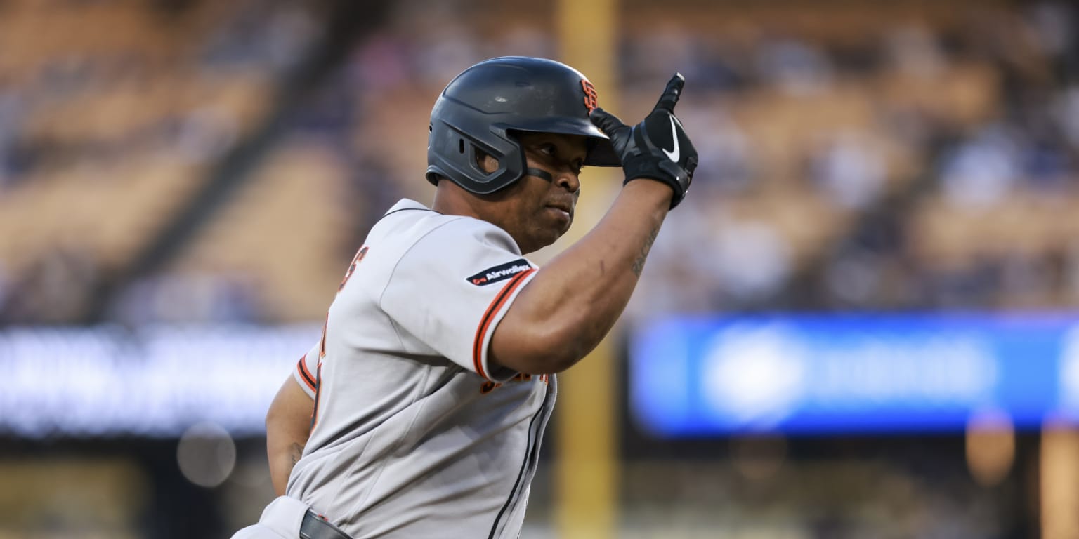 Surging Devers, Adames power Giants past Dodgers