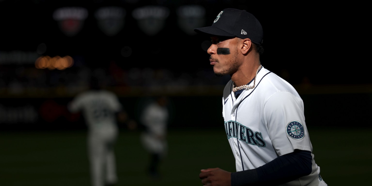 Polanco's departure leaves Seattle moving on with offseason plan