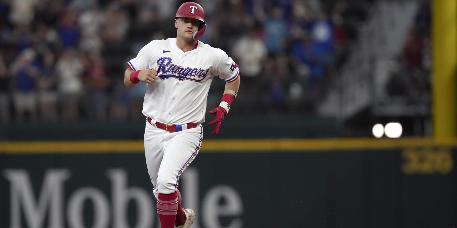 With Rangers offense struggling, Jonah Heim has been a glaring