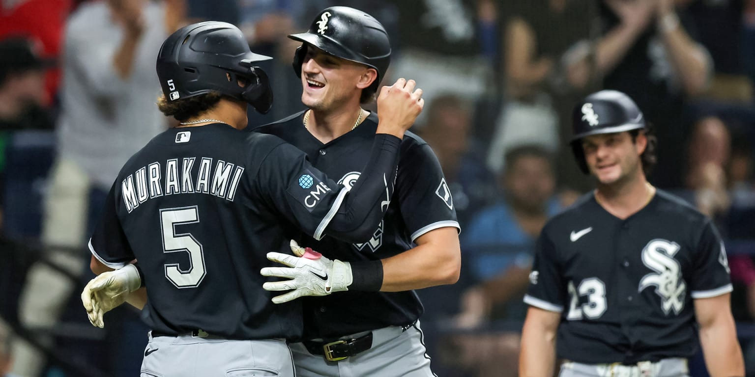 Murakami, Vargas, Colson enter rare company with 5th game homering together