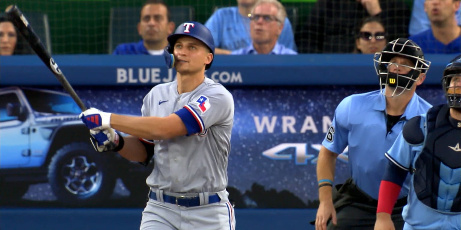 Seager, Rangers beat Rajoles and complete 4-game sweep