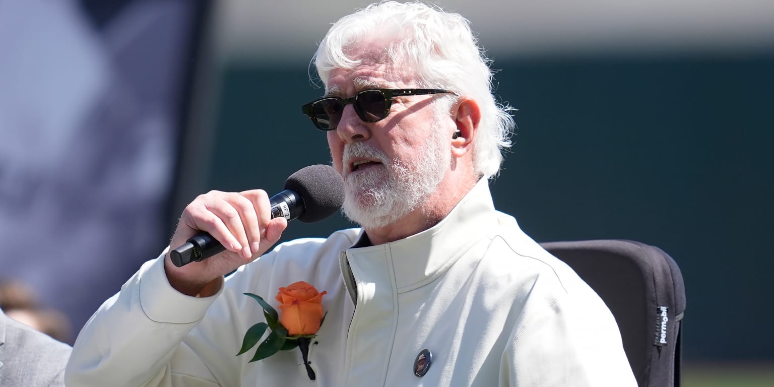 Iconic Giants voice Mike Krukow announces retirement at end of season