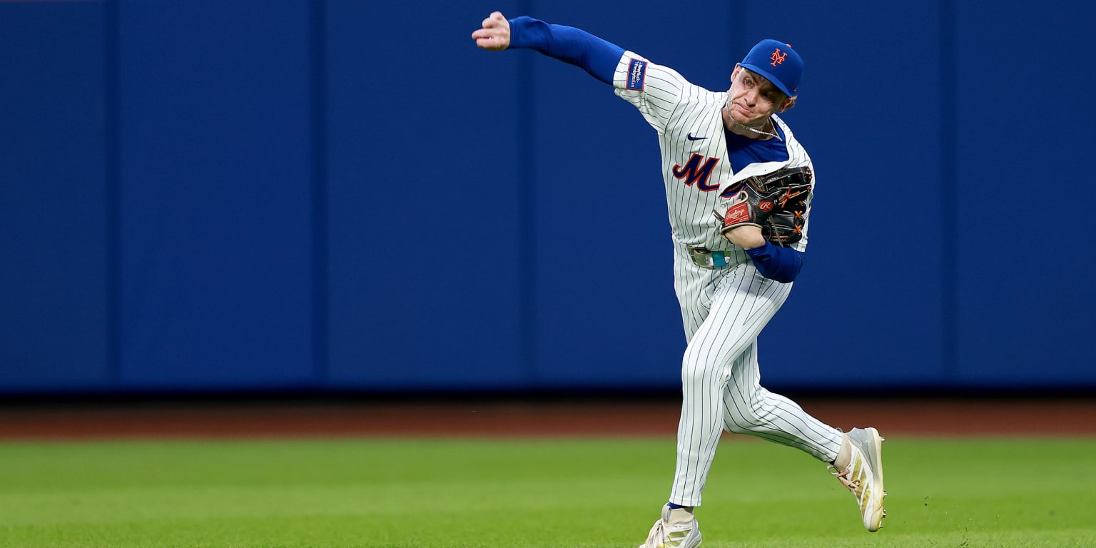 Two straight runners tested him at home. He fired 99 mph, 103 mph to nail them both!