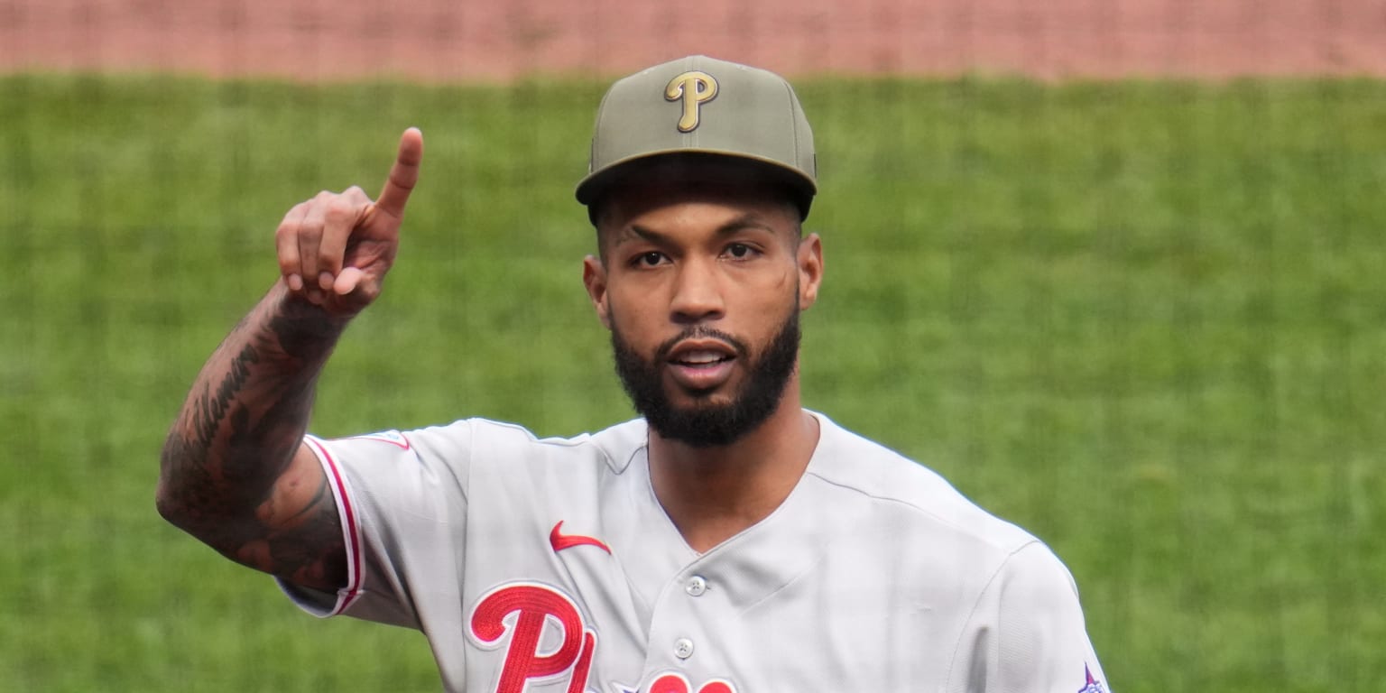 Sánchez looks to continue historic run ... on his own bobblehead night!