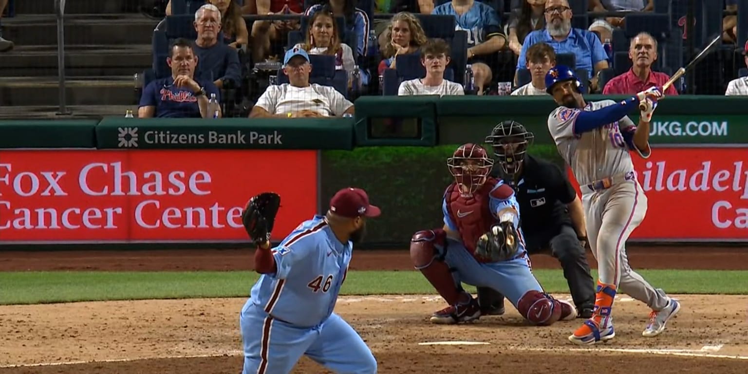  Alvarado's troubles continue as Phils stung by Mets' late outburst