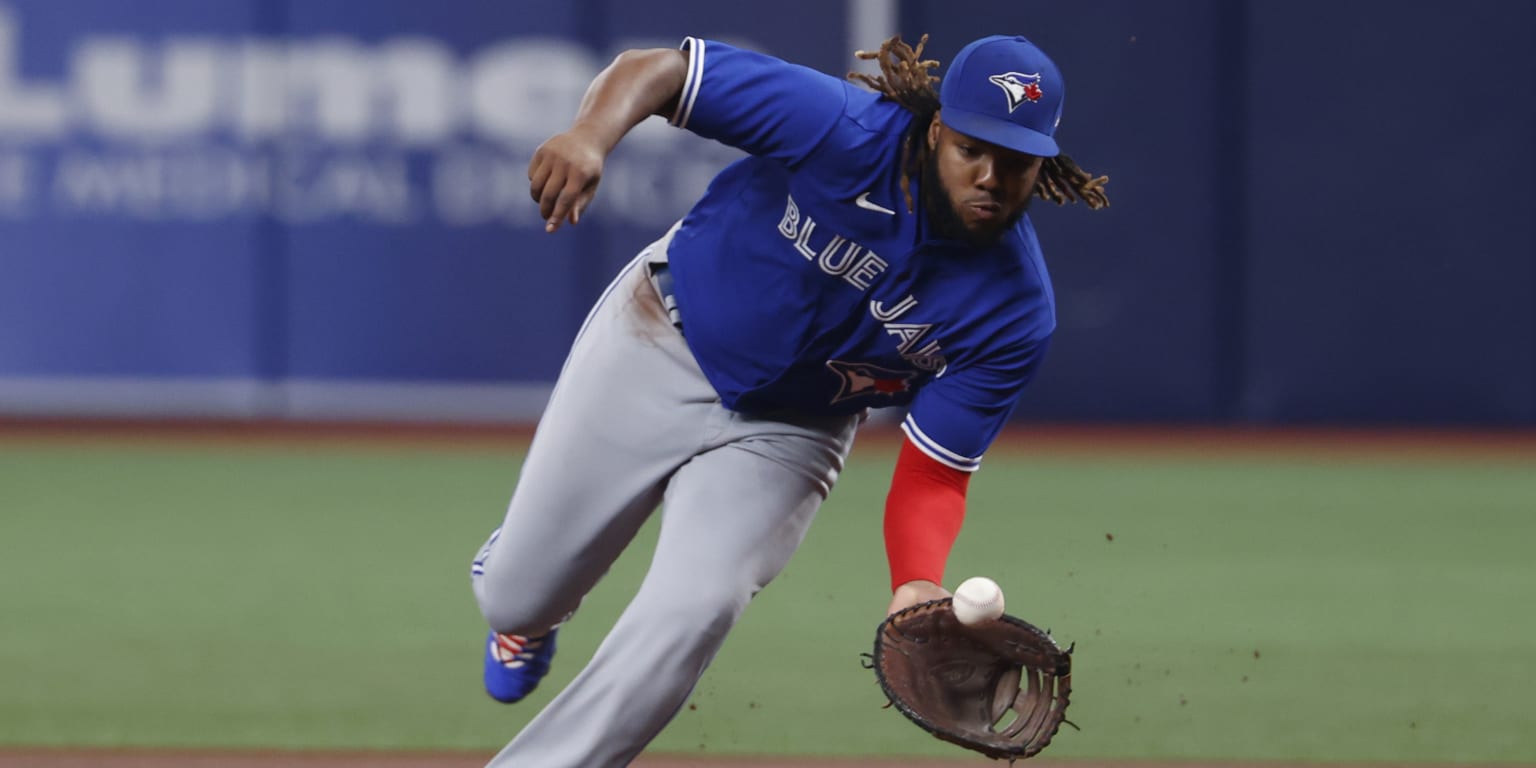 Vladimir Guerrero Jr. used an iconic photo to make his glove for the All- Star game - Article - Bardown