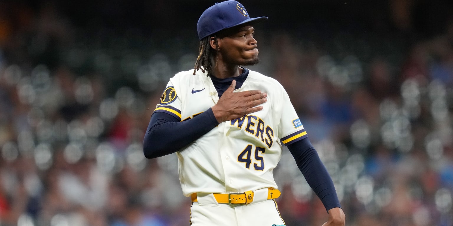 Uribe apologizes to teammates after gesture; Murphy: 'It's just unacceptable'