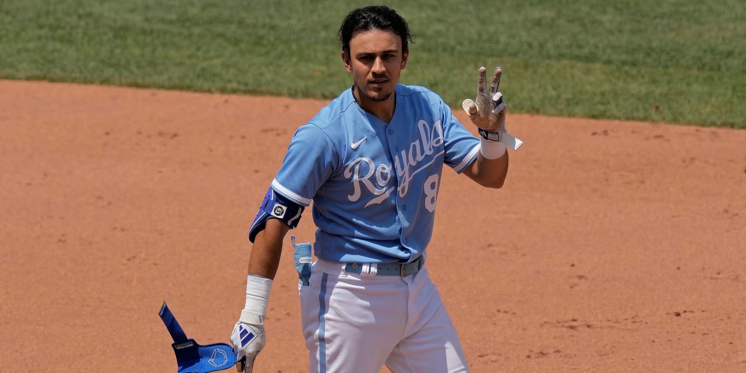 The Royals defeated the Dodgers to win the series on May 17