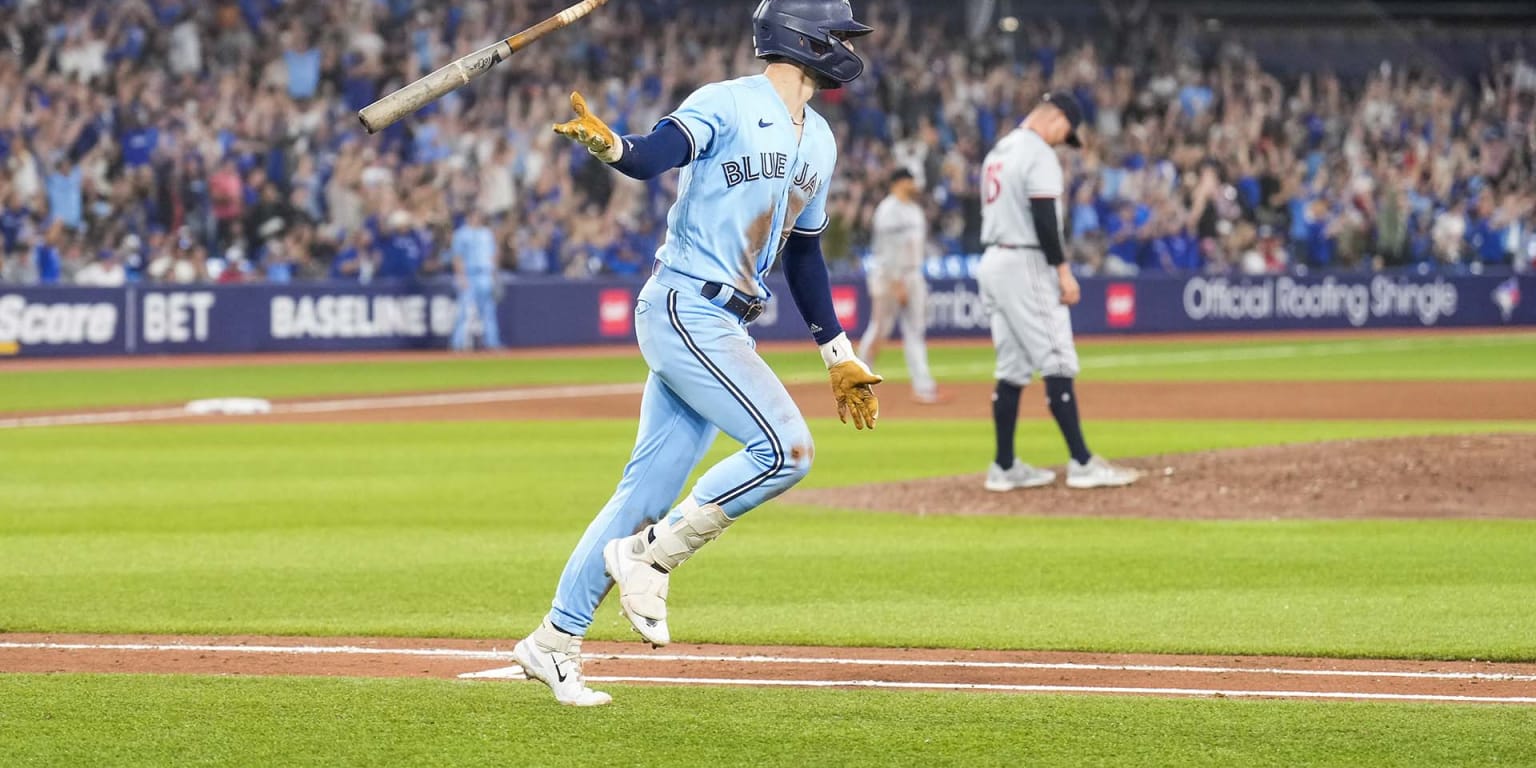 Biggio blast sparks Jays win over Twins. And a toast from Gausman