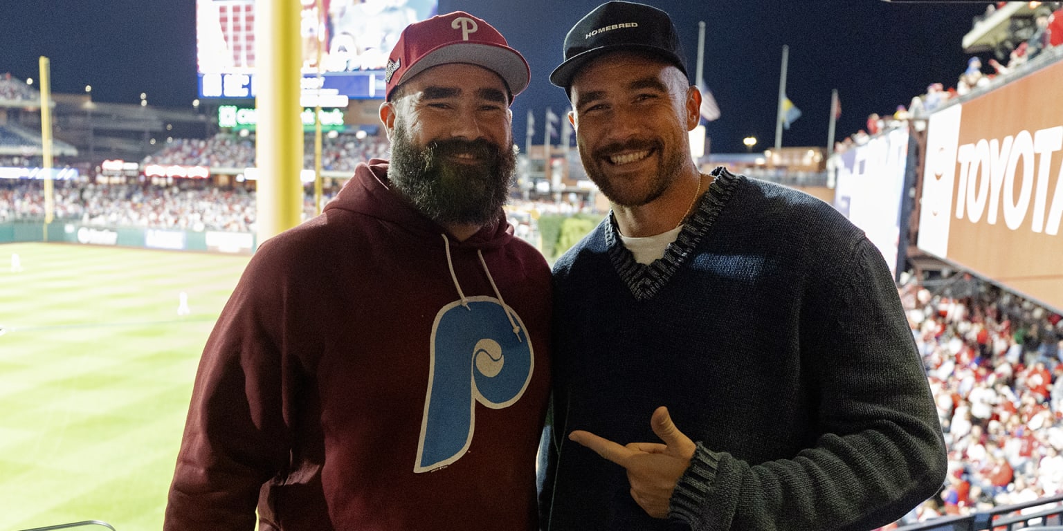 Travis Kelce and Jason Kelce watch NLCS Game 1 in Philadelphia